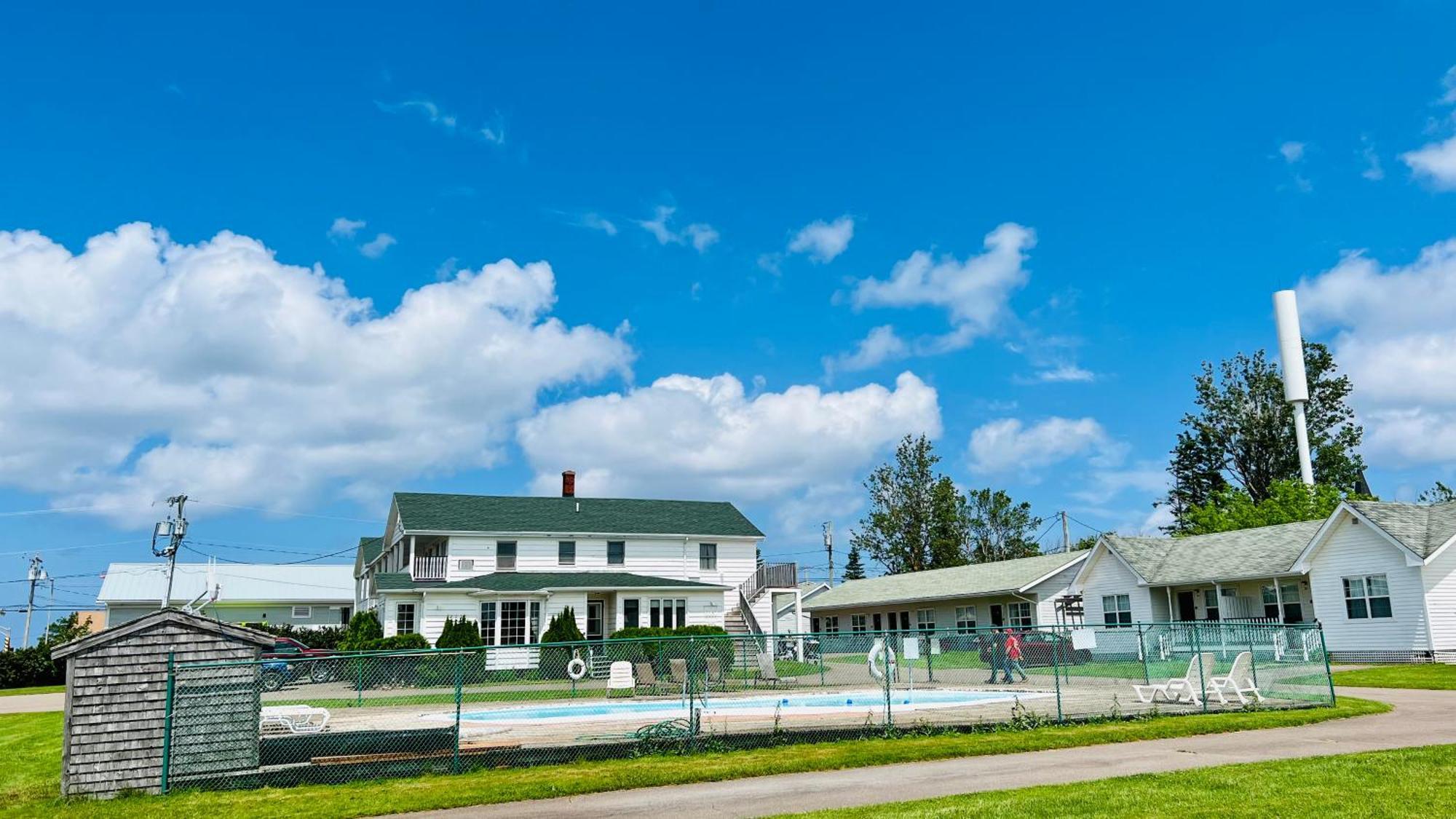 Anne Shirley Motel & Cottages 卡文迪西 外观 照片