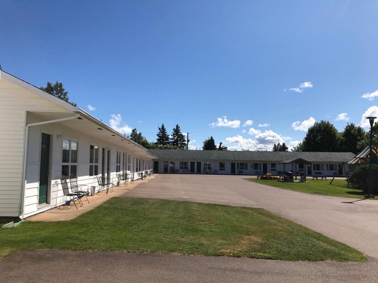 Anne Shirley Motel & Cottages 卡文迪西 外观 照片